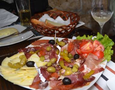 Schinkenplatte Vinothek Bacchus